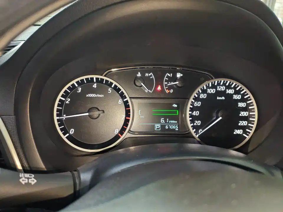 Sylphy 2022 Classic 1.6XL CVT Deluxe Edition купить на сайте DeffCars