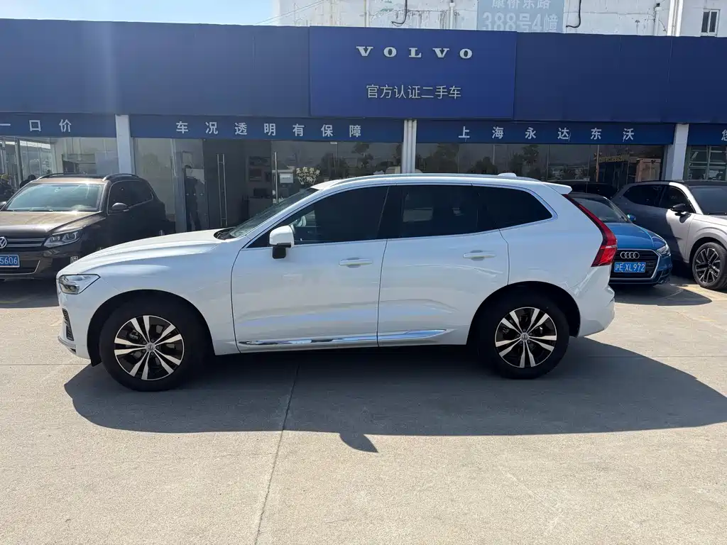 Volvo XC60 2023 B5 four-wheel drive Zhiyi Luxury Edition купить на сайте DeffCars