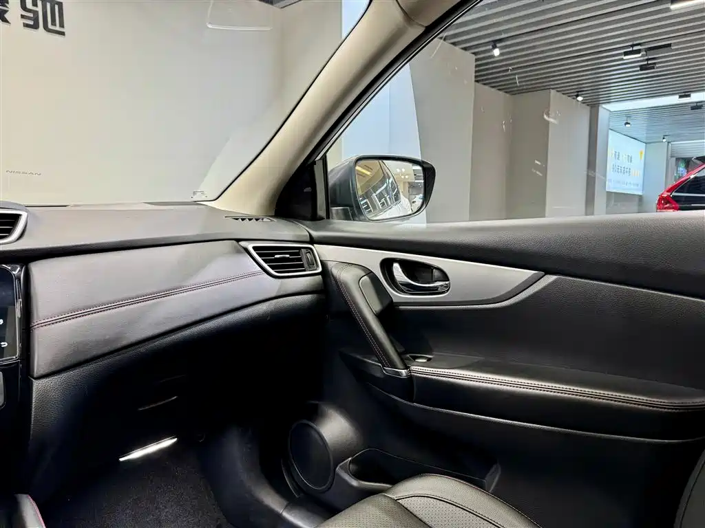 Qashqai 2022 2.0L CVT XV Prem Deluxe Edition купить на сайте DeffCars
