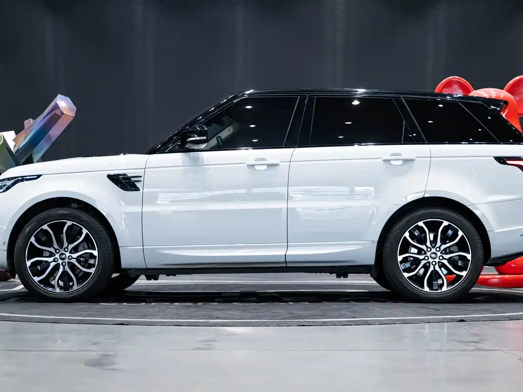 Range Rover Sport 2021 3.0 L6 Black Edition купить на сайте DeffCars