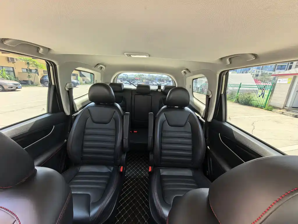 Jingyi X6 2017 Jinxiang Series 1.5T CVT Exclusive Model купить на сайте DeffCars