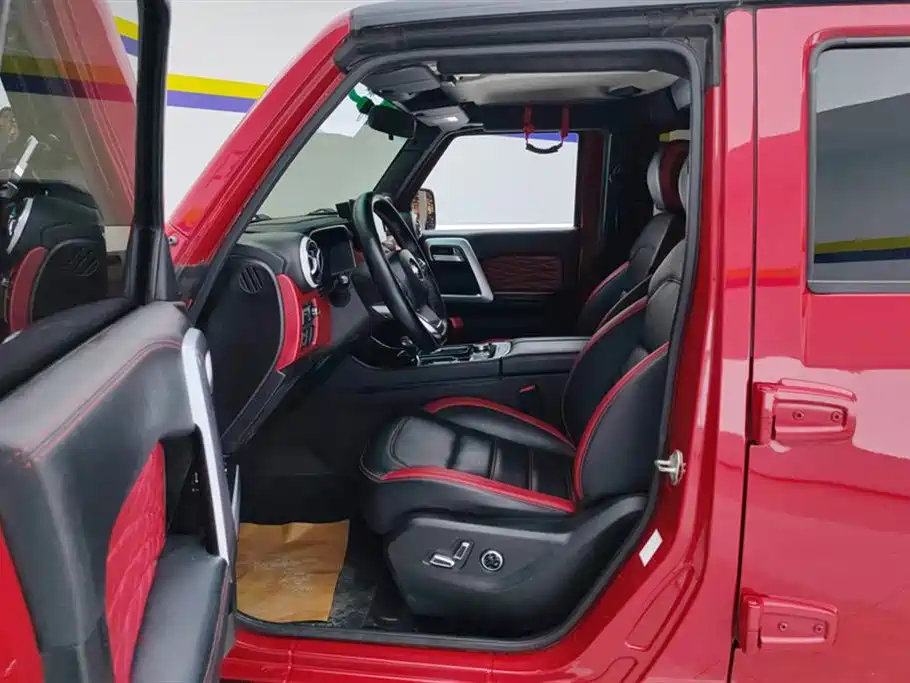 Beijing Off-Road BJ40 2018 PLUS 2.3T Automatic Four-wheel Drive Exclusive Edition National V купить на сайте DeffCars