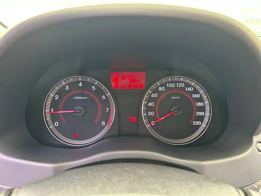 Reina (Verna) 2014 1.4L automatic leading model GLX купить на сайте DeffCars
