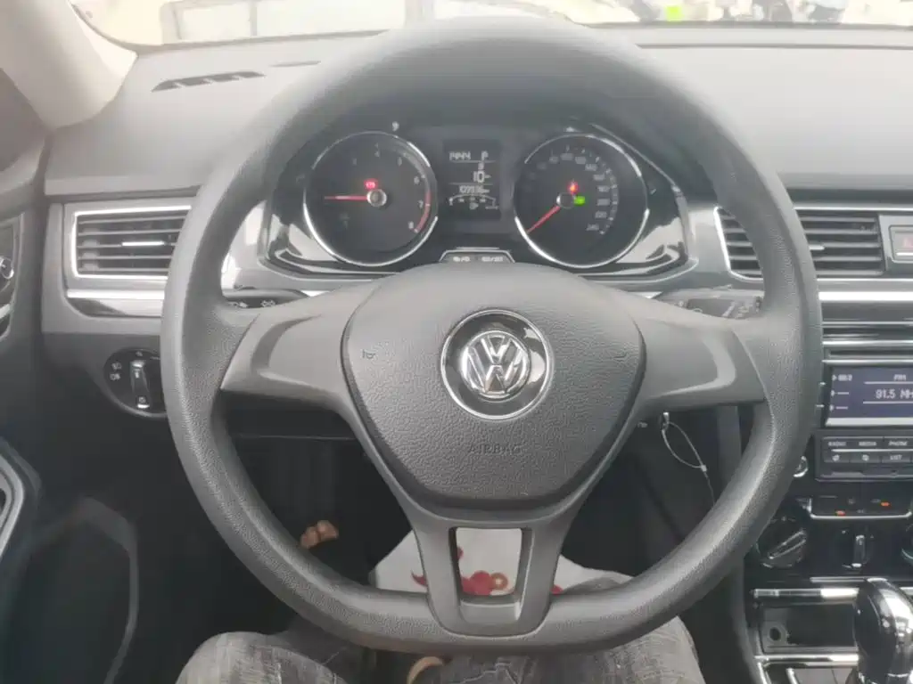 C-TREK Weiling 2017 1.6L automatic comfort model купить на сайте DeffCars