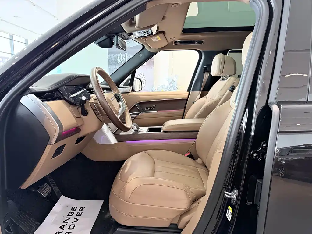 Range Rover 2024 3.0 L6 400PS Genesis Extended Edition купить на сайте DeffCars