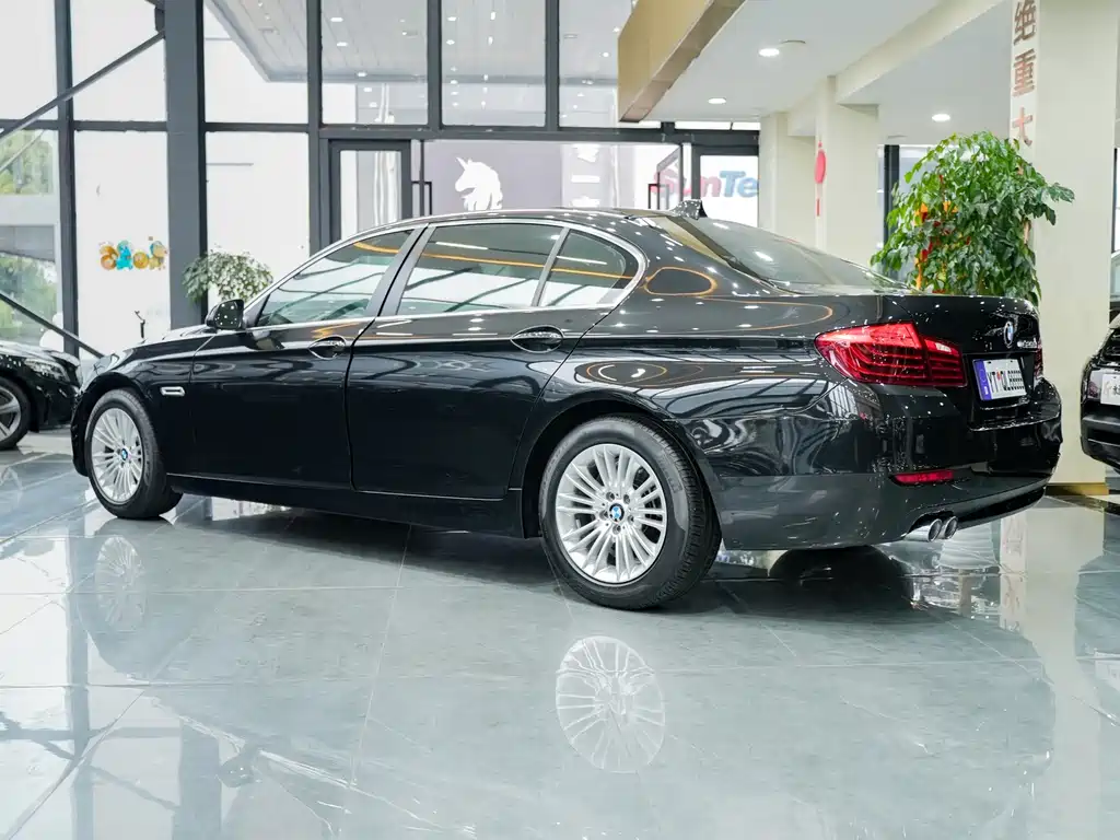 BMW 5 Series 2014 525Li Leading Model купить на сайте DeffCars