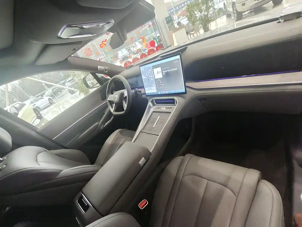 Denza N9 2025 Honor Model купить на сайте DeffCars