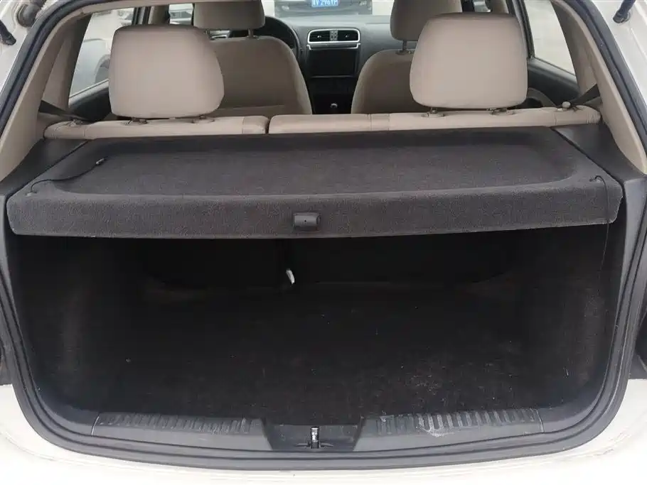 Polo 2013 1.4L automatic comfort version купить на сайте DeffCars