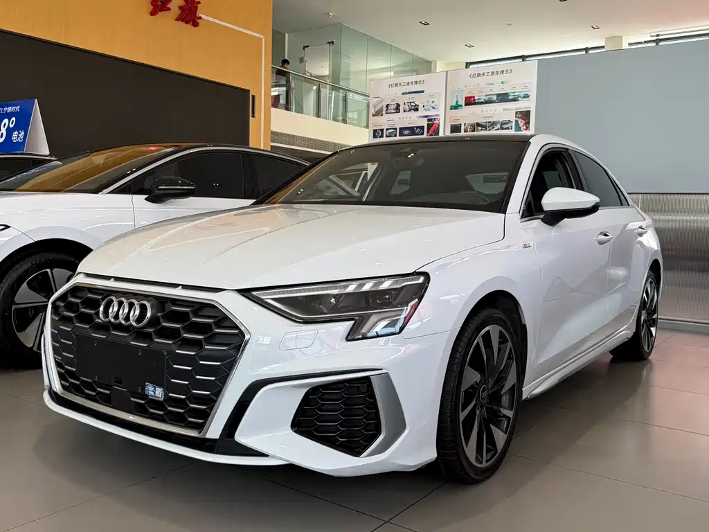 Audi A3 2024 A3L Limousine 35 TFSI Fashionable and Sporty купить на сайте DeffCars