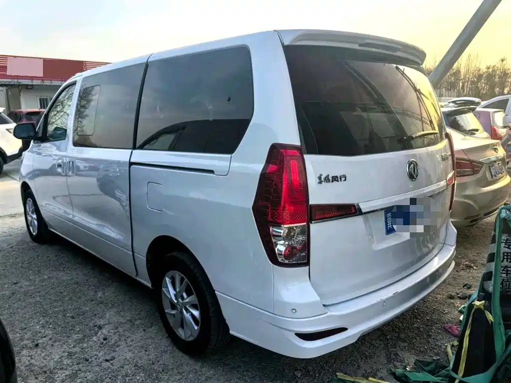 Lingzhi PLUS 2021 2.0L manual luxury model 7 seats купить на сайте DeffCars
