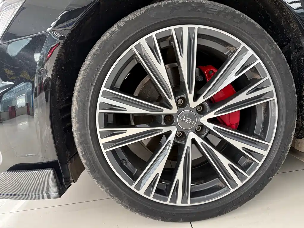 Audi A6L 2021 45 TFSI quattro exclusive dynamic model купить на сайте DeffCars