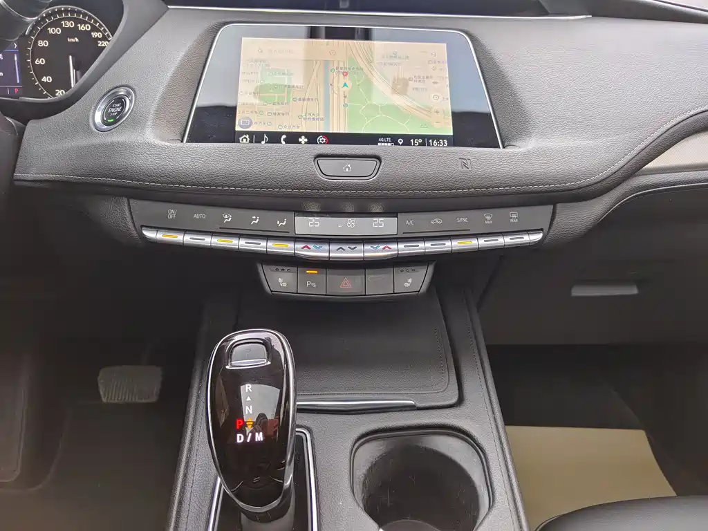 Cadillac XT4 2021 28T two-wheel drive leading model купить на сайте DeffCars