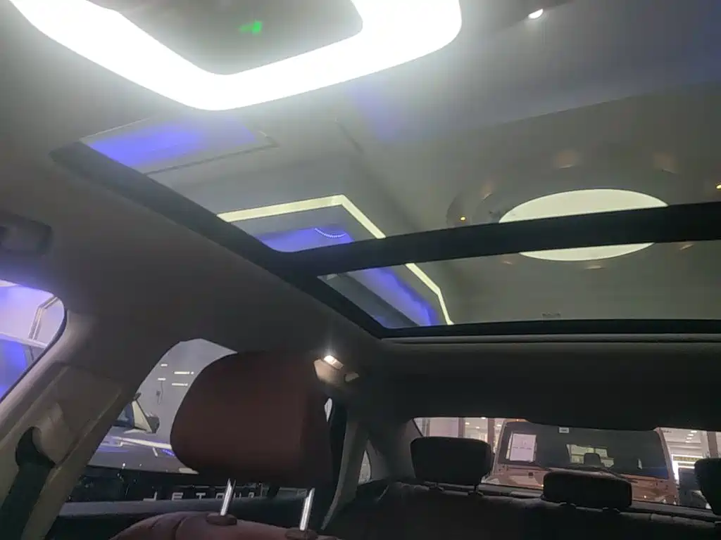 Red Flag Hongqi H5 2023款 1.5T HEV智联旗畅版 купить на сайте DeffCars