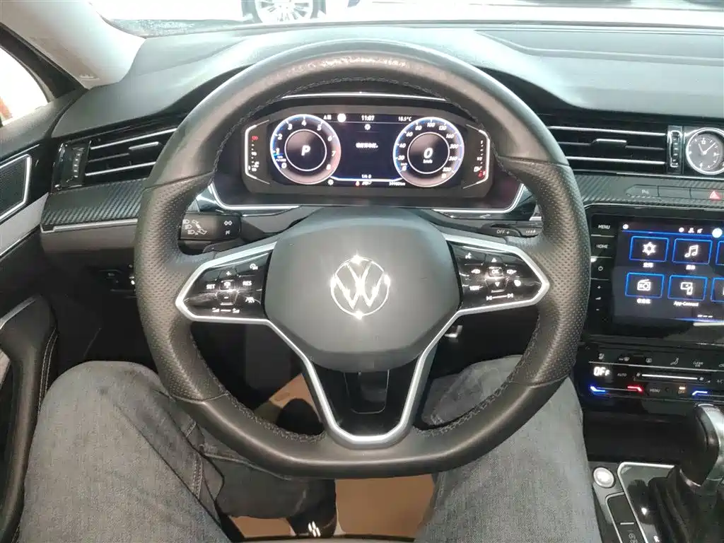Magotan 2023 2 million commemorative edition 330TSI DSG luxury model купить на сайте DeffCars