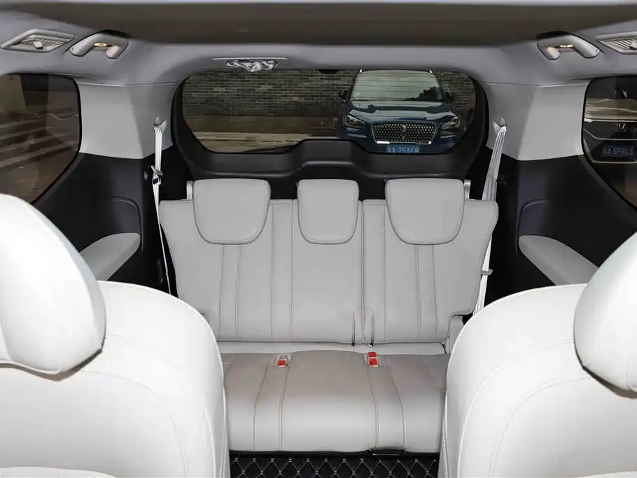 Trumpchi M6 2019 270T DCT Exclusive Edition (seven seats) National VI купить на сайте DeffCars