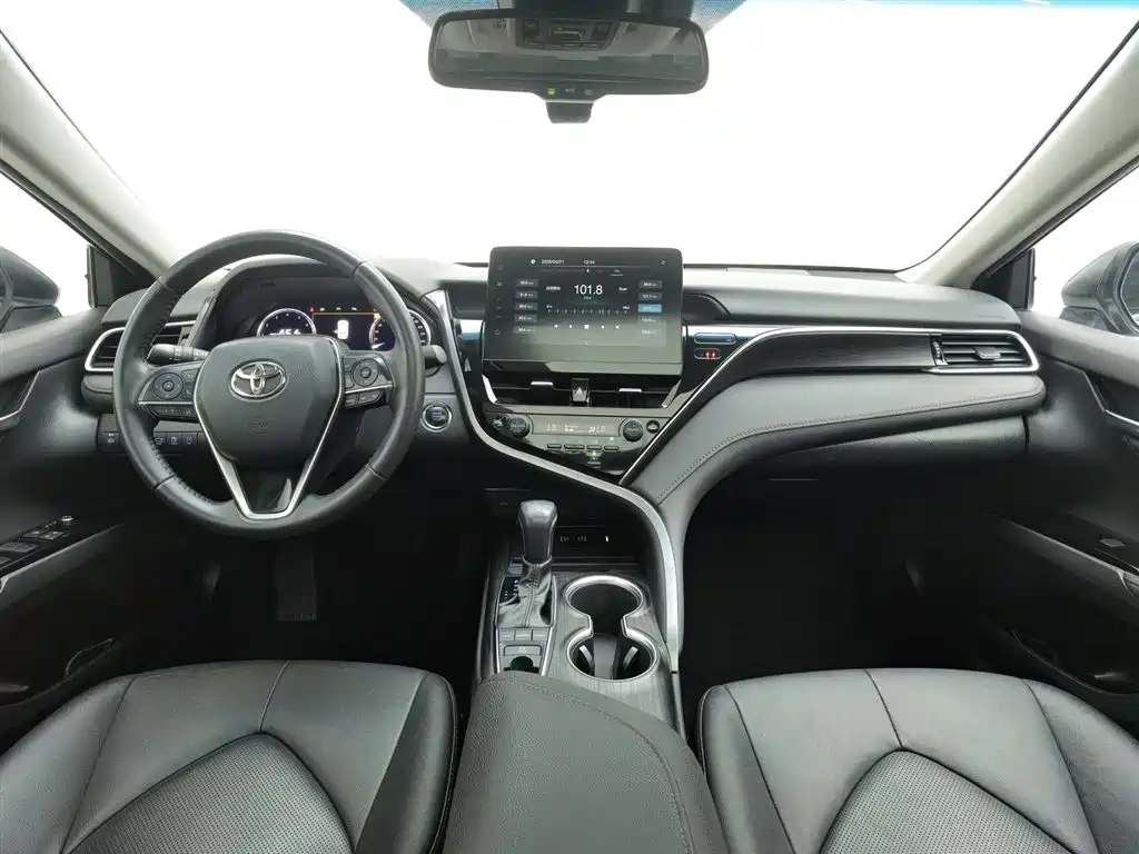 Camry 2021 2.5G Deluxe Edition купить на сайте DeffCars