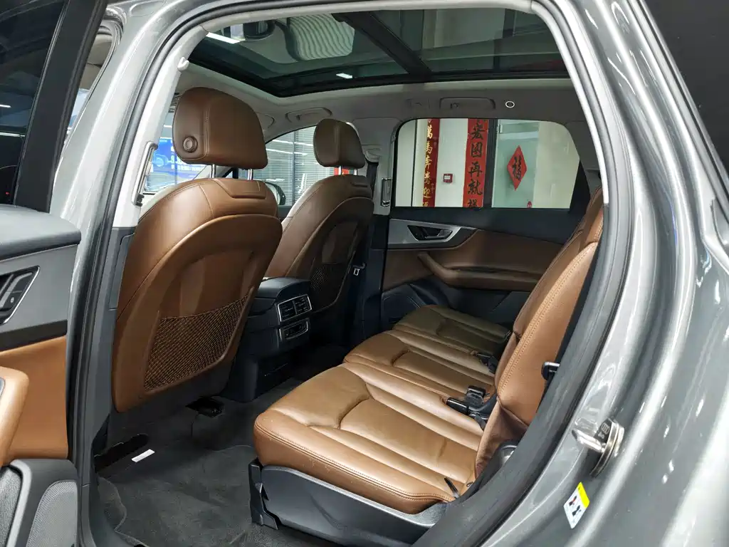 Audi Q7 2016 40 TFSI S line sports model купить на сайте DeffCars