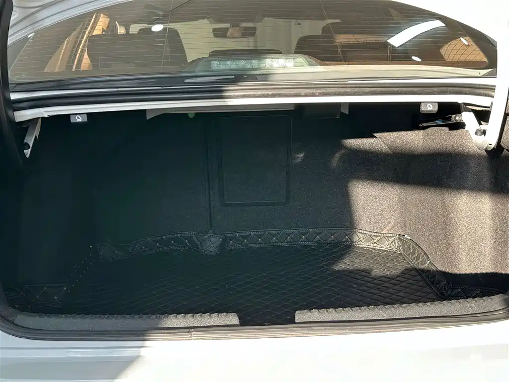 Sagitar 2018 180TSI DSG Premium Edition купить на сайте DeffCars