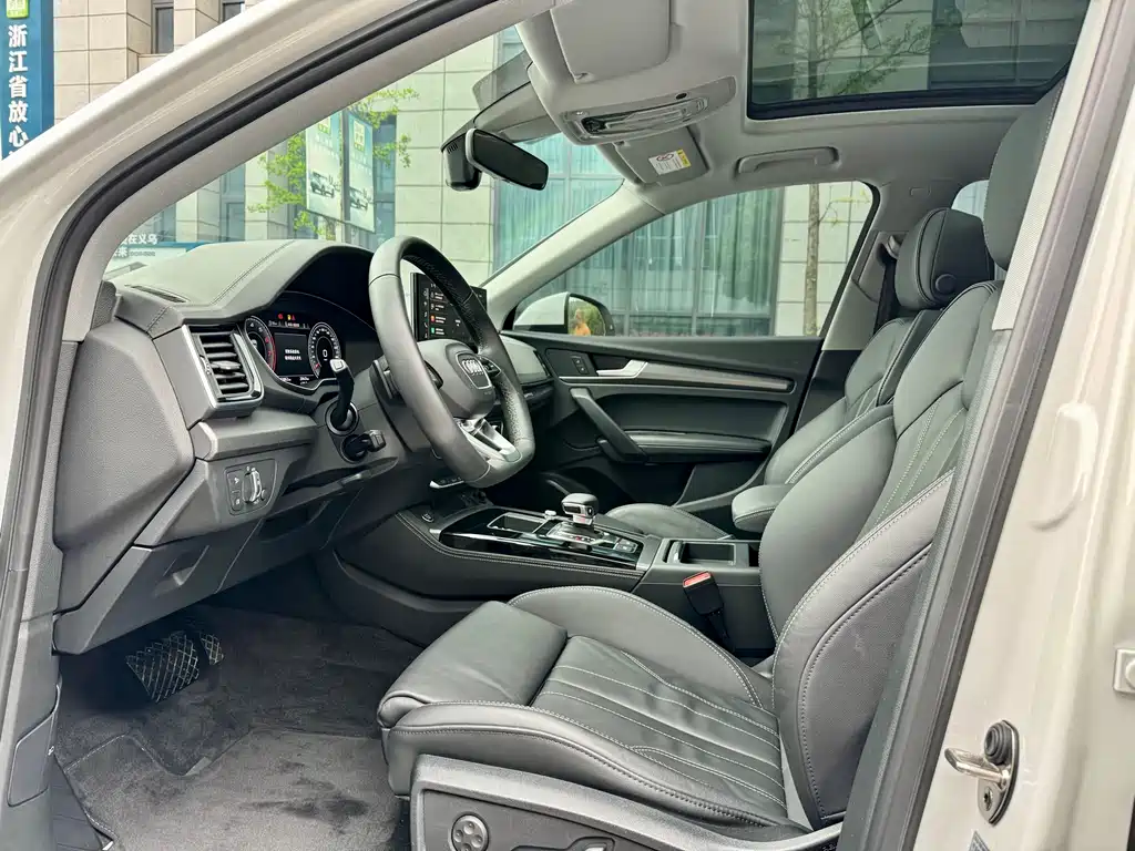 Audi Q5L 2022 40T luxury and dynamic model купить на сайте DeffCars
