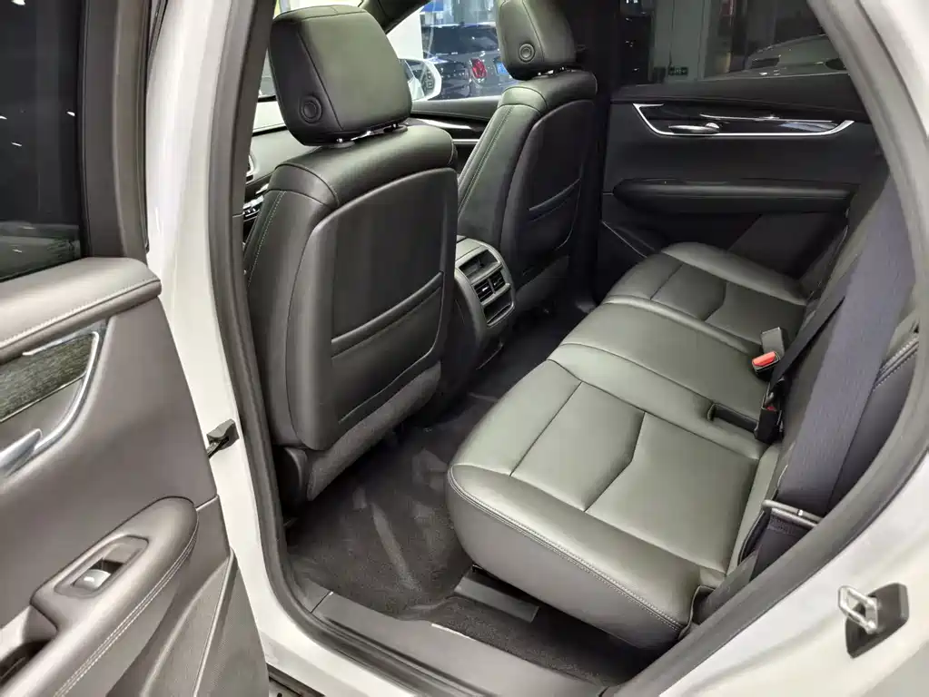 Cadillac XT5 2021 28T luxury model купить на сайте DeffCars