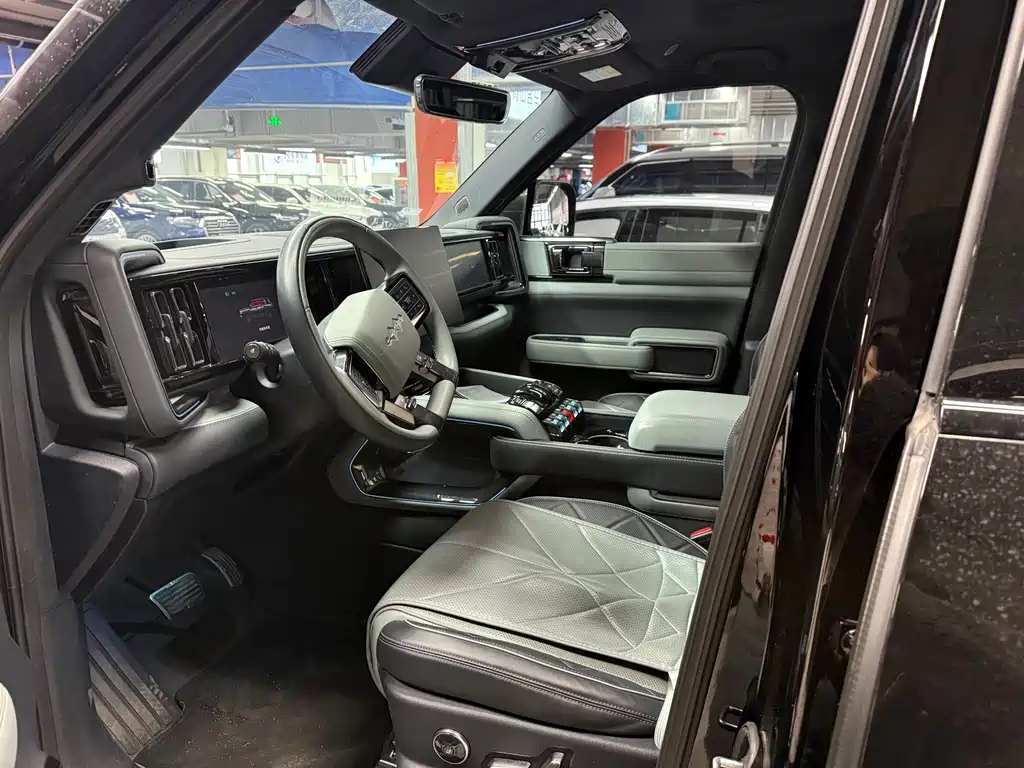 Leopard 5 2023 Pilot Edition купить на сайте DeffCars