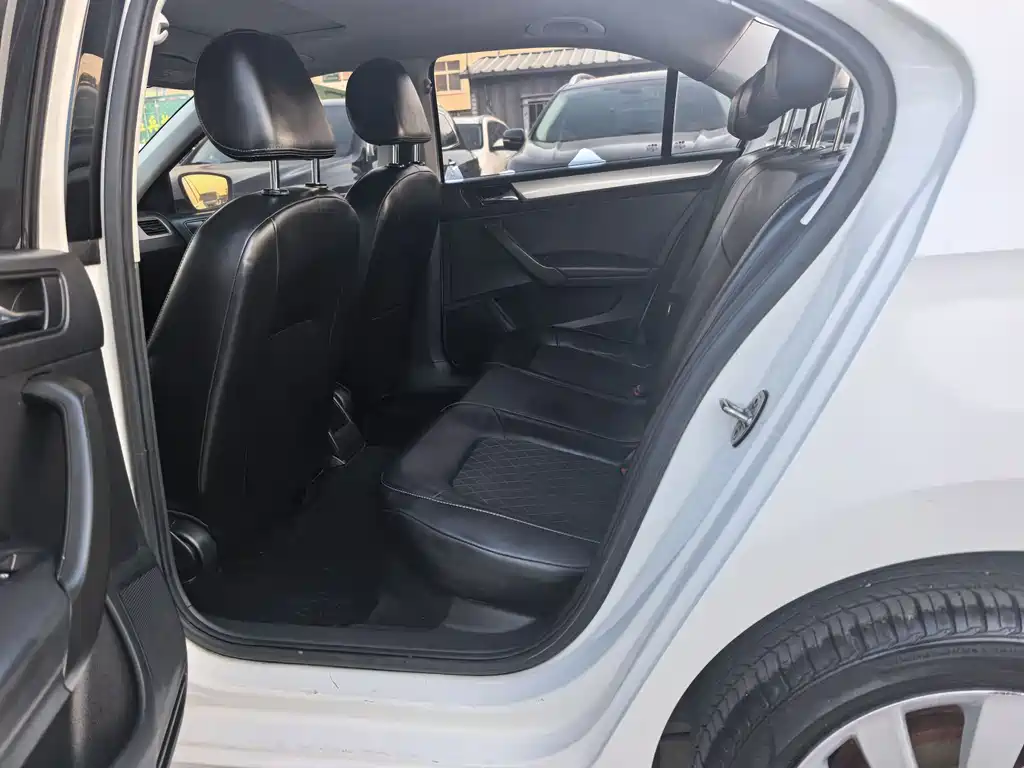 Xinrui 2019 1.5L automatic comfort version National VI купить на сайте DeffCars