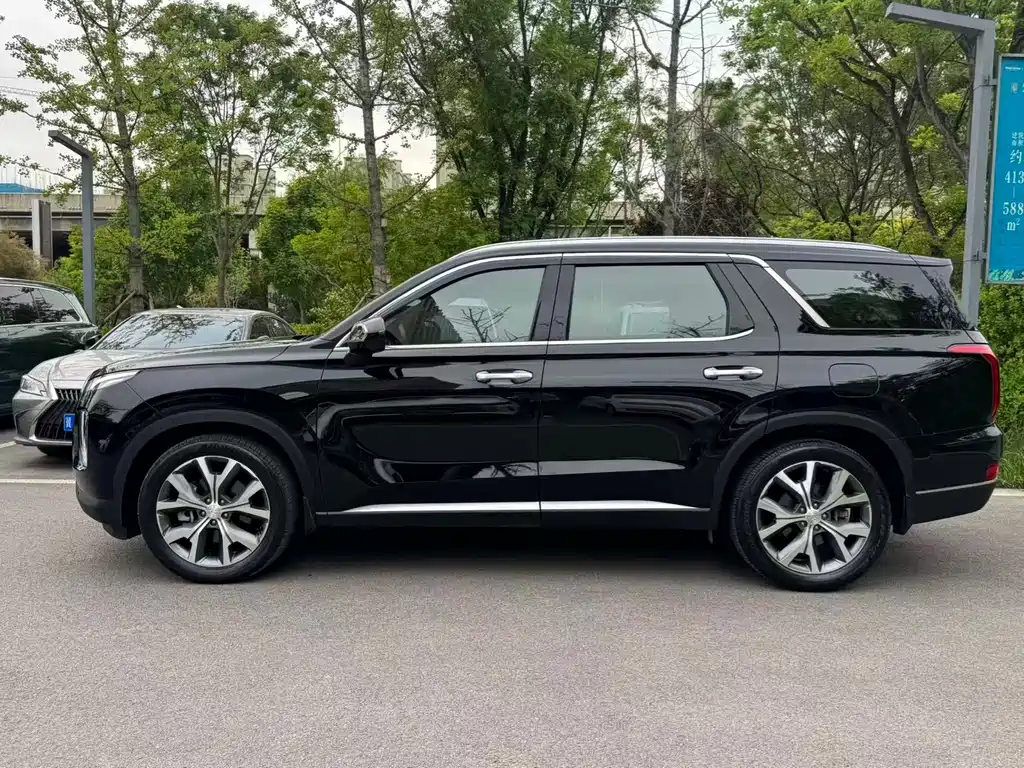 Paristi 2021 3.5L automatic four-wheel drive GLS купить на сайте DeffCars