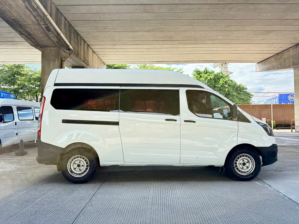 Transit 2017 2.0T diesel multifunctional commercial vehicle center axle top country IV купить на сайте DeffCars