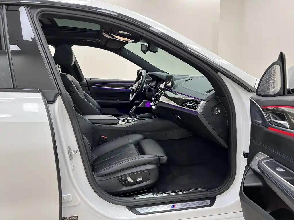 BMW 6 Series GT 2019 630i M Sports Package купить на сайте DeffCars