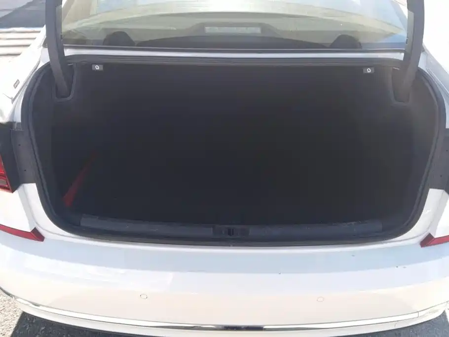 Passat 2017 330TSI DSG Premium Edition купить на сайте DeffCars