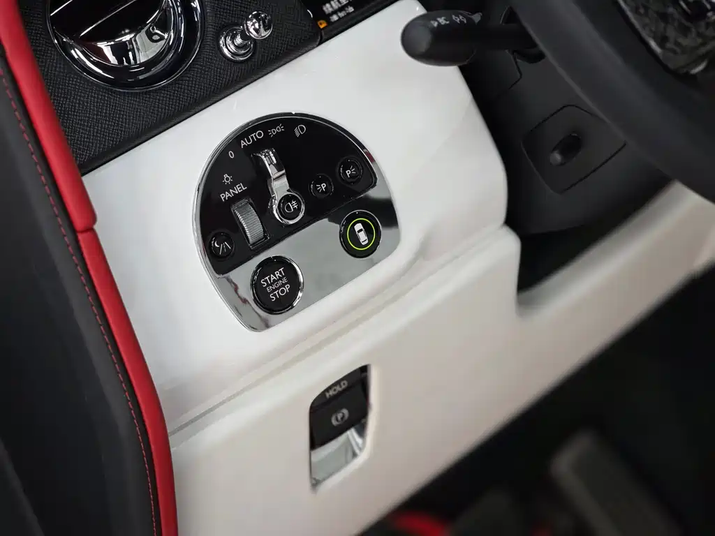 Cullinan 2018 four-seat version купить на сайте DeffCars