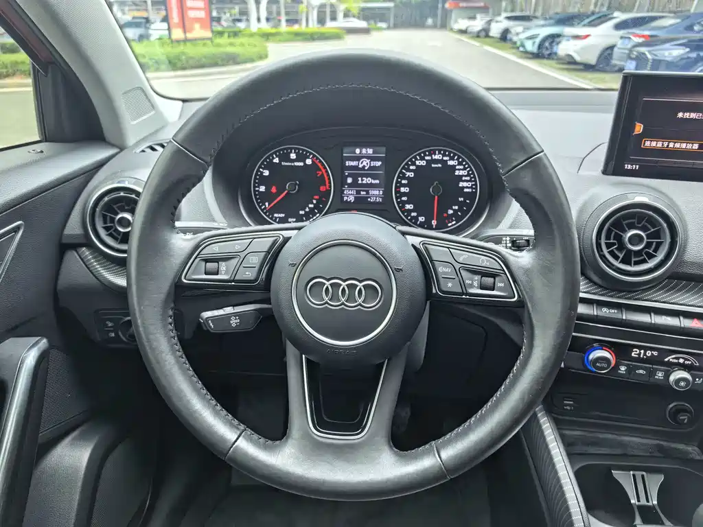 Audi Q2L 2021 35 TFSI fashionable and dynamic купить на сайте DeffCars