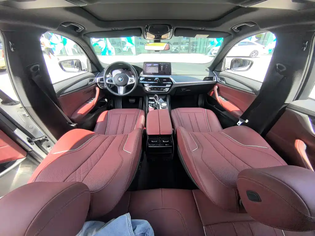 BMW 5 Series 2021 530Li Leading M Sports Package купить на сайте DeffCars