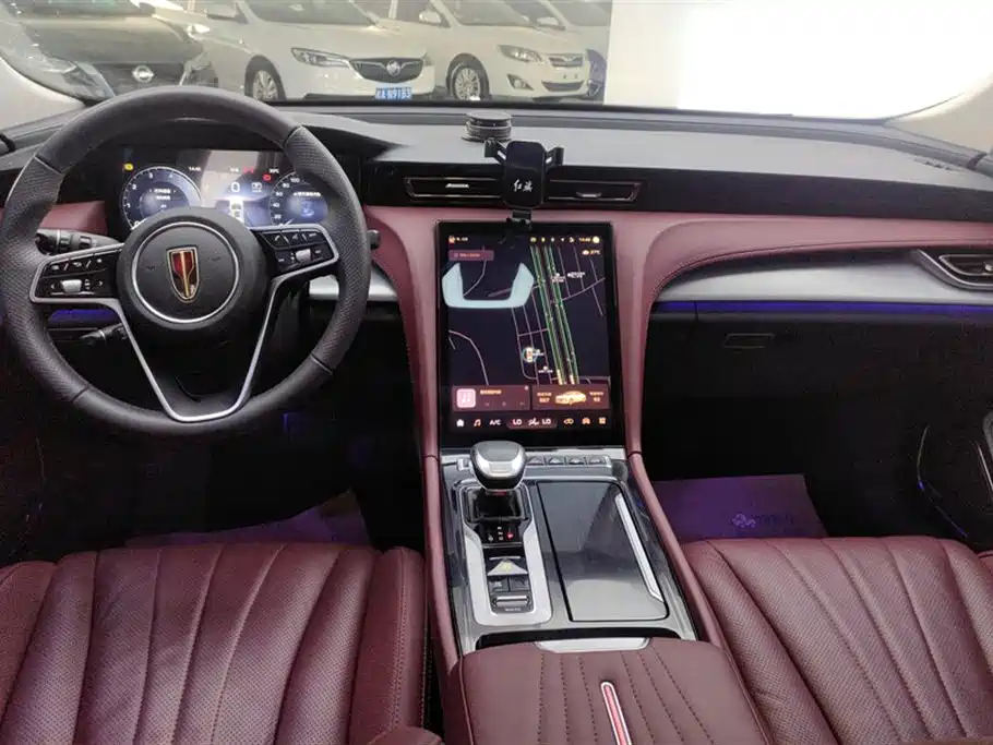 Hongqi H5 2023 2.0T Automatic Zhilianqichang Edition купить на сайте DeffCars