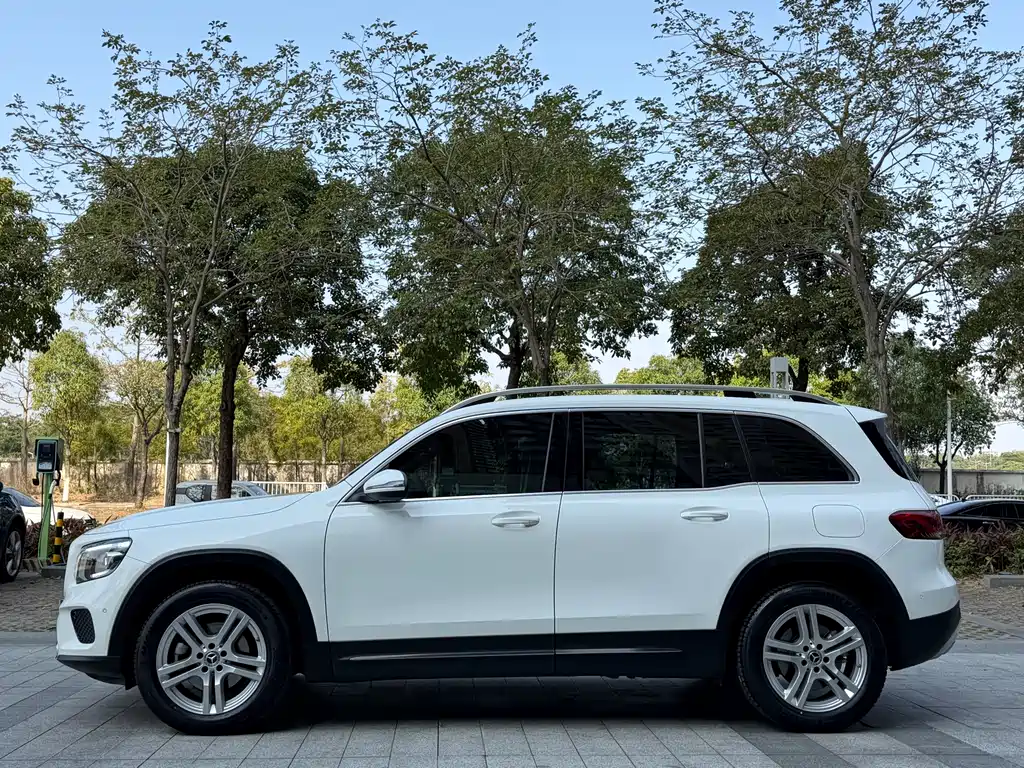 Mercedes-Benz GLB 2022 facelift GLB 200 fashion model купить на сайте DeffCars