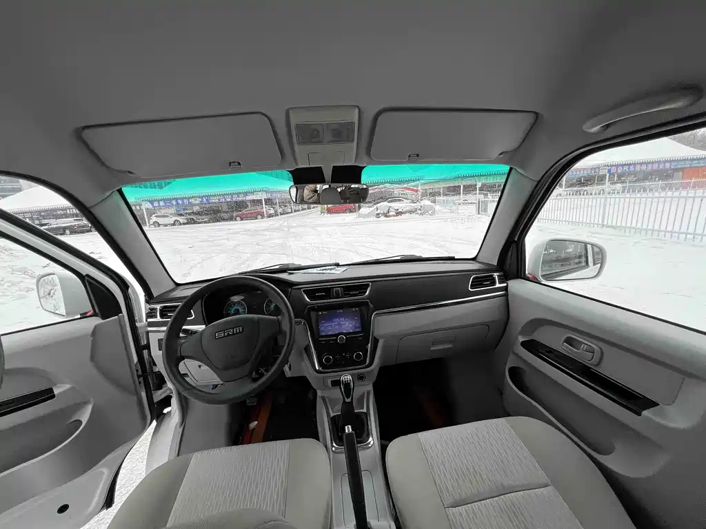 Hiace X30 CNG 2021 1.5L natural gas comfortable central air-conditioned bus SWCC15M купить на сайте DeffCars