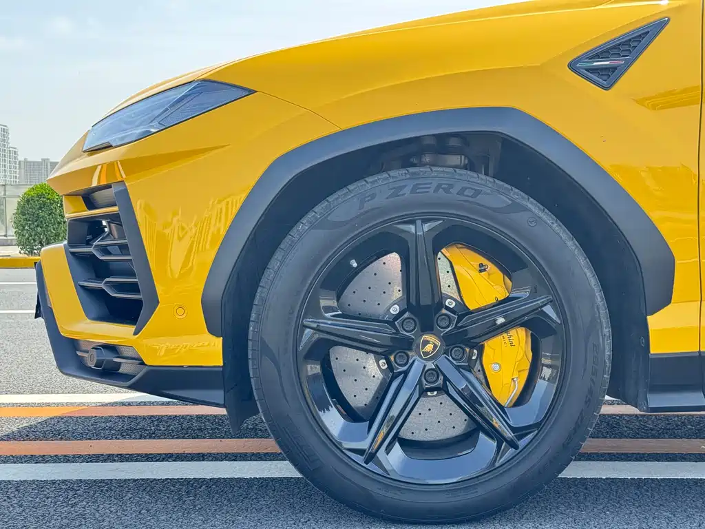 Urus 2021 4.0T V8 купить на сайте DeffCars
