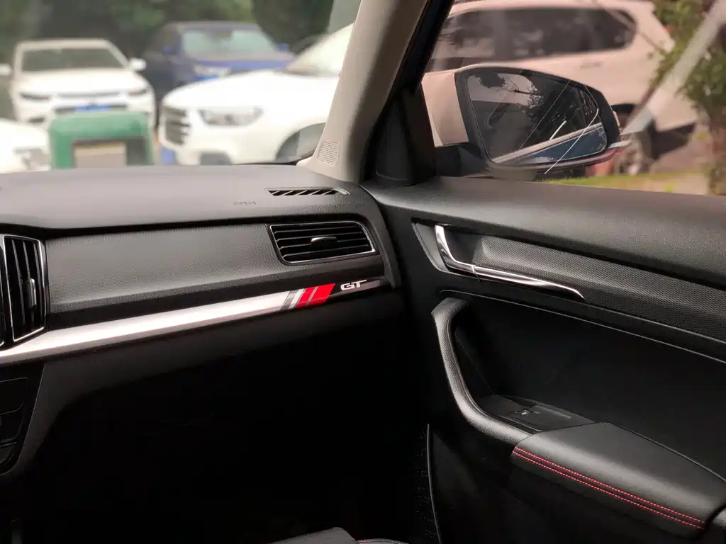 Komic 2020 GT TSI230 DSG Ultimate Edition National VI купить на сайте DeffCars