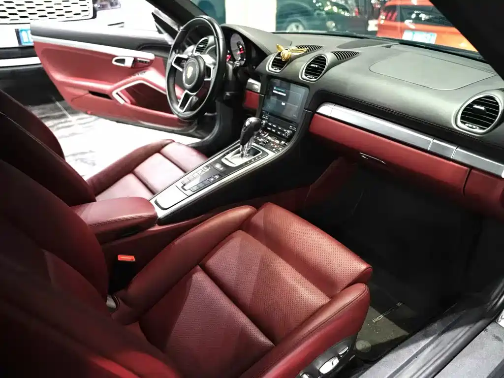 Porsche 718 2018 Cayman 2.0T купить на сайте DeffCars