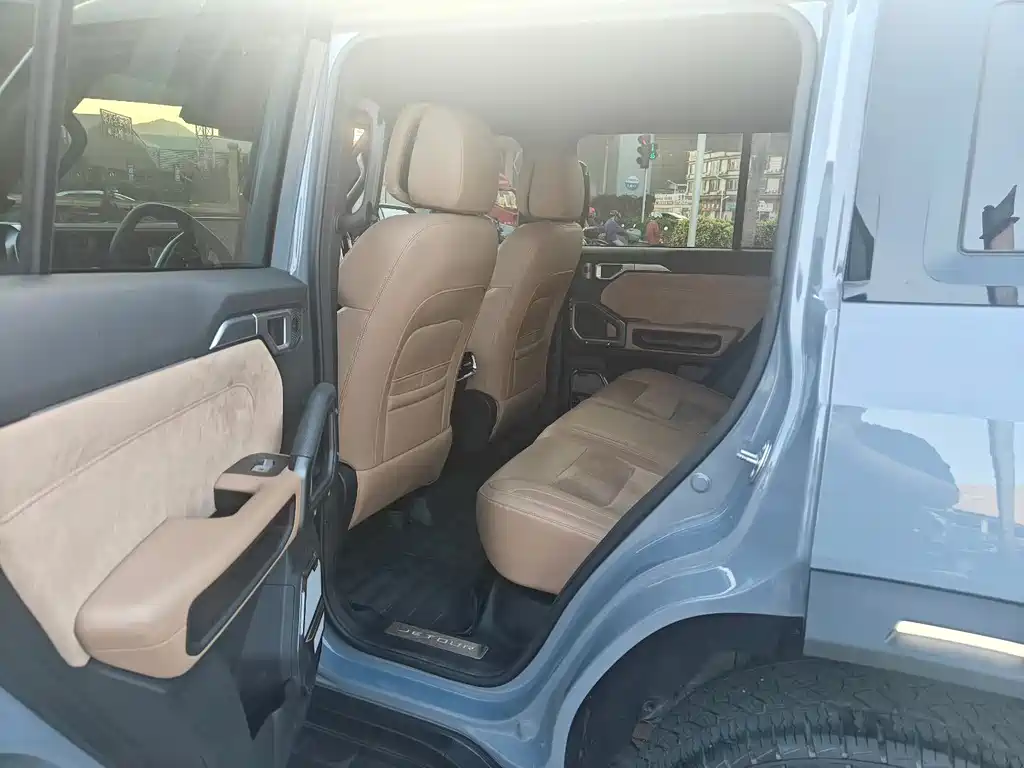Jietu Traveler 2023 2.0T four-wheel drive crossover PRO+ купить на сайте DeffCars