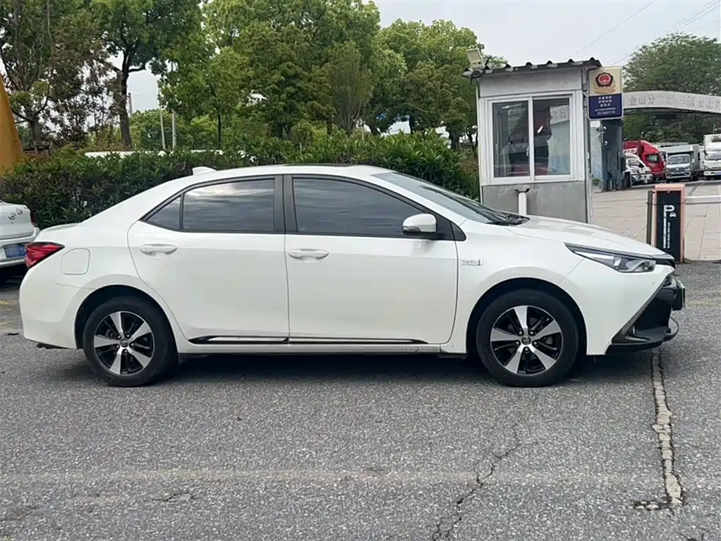 Ralink Shuangqing E+ 2019 1.8PH GS E-CVT Elite Sunroof Edition купить на сайте DeffCars