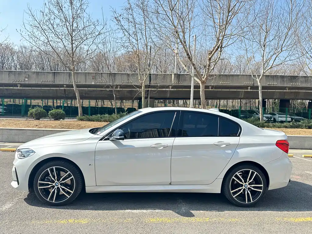 BMW 1 Series 2022 125i M Sports Night Edition купить на сайте DeffCars