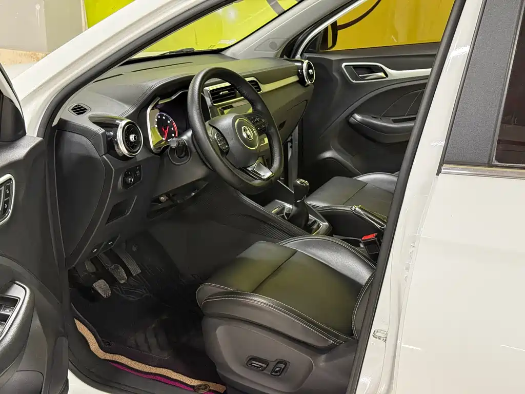 MG ZS 2018 1.5L Manual Deluxe Edition National V купить на сайте DeffCars
