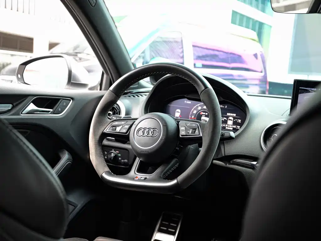 Audi RS 3 2017 RS 3 2.5T Limousine купить на сайте DeffCars