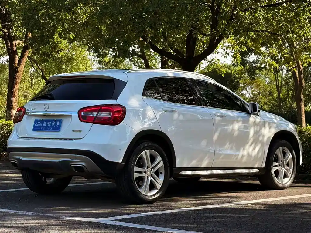 Mercedes-Benz GLA 2017 GLA 200 Dynamic купить на сайте DeffCars