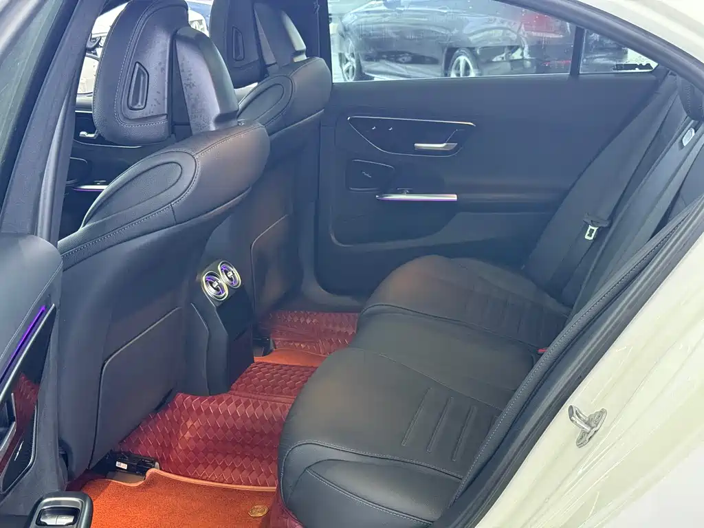 Mercedes-Benz C-Class 2023 facelift C 260 L sports version купить на сайте DeffCars