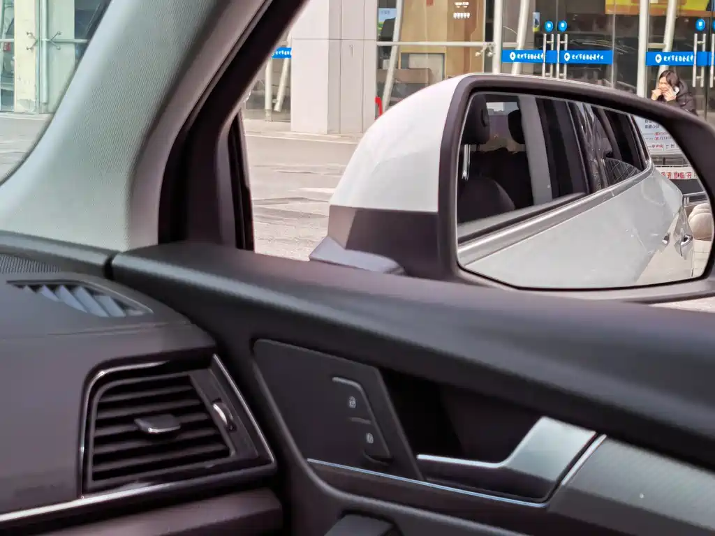 Audi Q5L 2022 40T luxury and dynamic model купить на сайте DeffCars