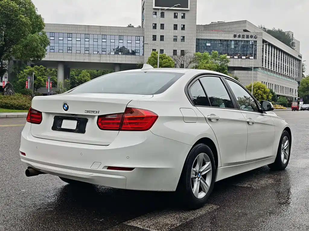 BMW 3 Series 2015 320i Super Joy Edition Stylish Model купить на сайте DeffCars