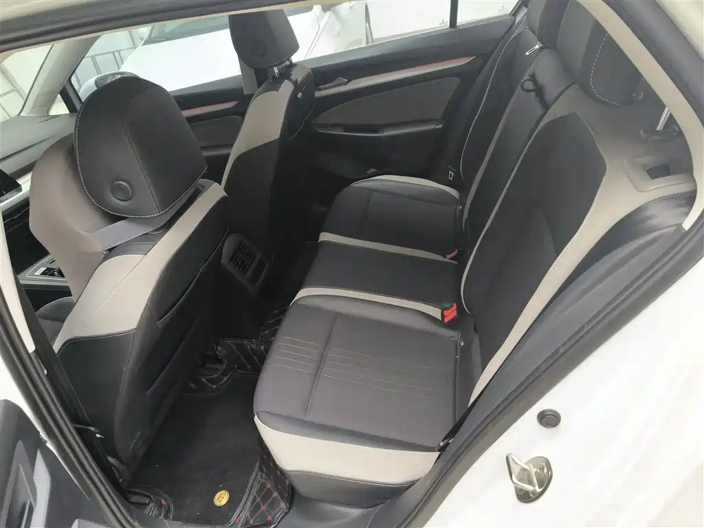 Golf 2023 280TSI DSG Pro купить на сайте DeffCars