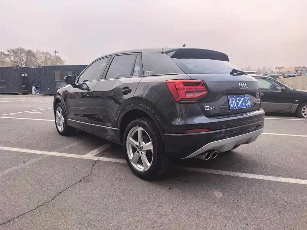Audi Q2L 2021 35 TFSI fashionable and dynamic купить на сайте DeffCars